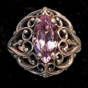 VINTAGE STERLING SILVER AND AMETHYST INTRICATE SCROLL DESIGN RING SIZE 7